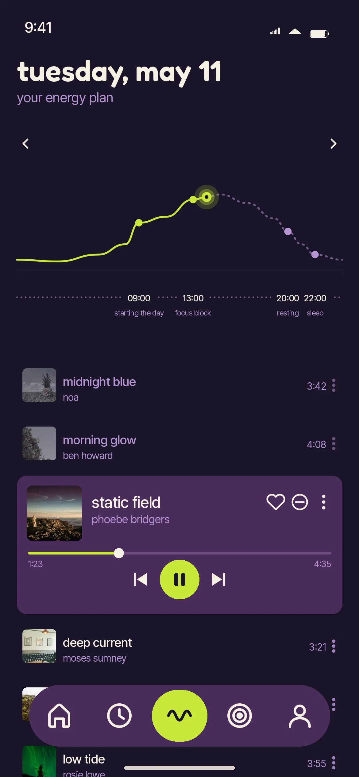 Mellow app: radio screen, dark mode